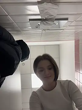 KittyQueeny live sex cam