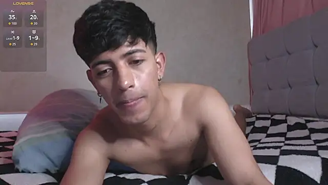 teobrowny live sex cam