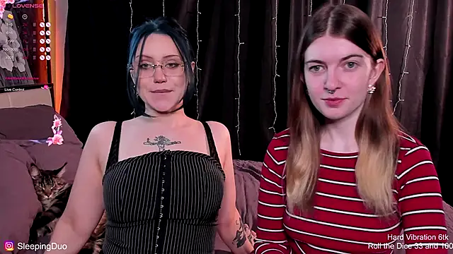 SleepingDuo live sex cam