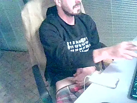 giorgakaci69 live sex cam