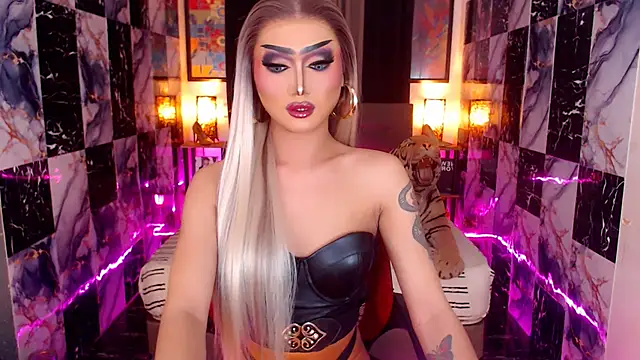 IndestructibleLily live sex cam