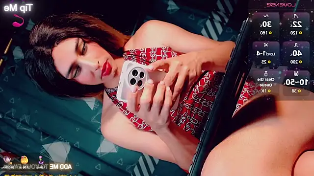 CharlotteBigCock live sex cam