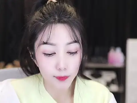 Nuyoah-77 live sex cam