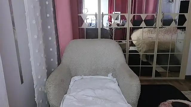 Ina_HotX live sex cam