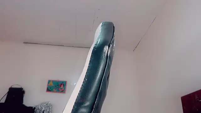 Oriana_braom live sex cam