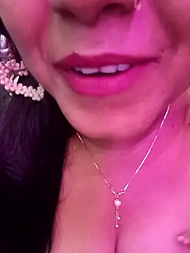 ella_mariya live sex cam