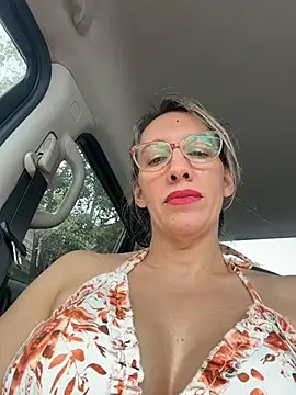 Gatitacarlita live sex cam
