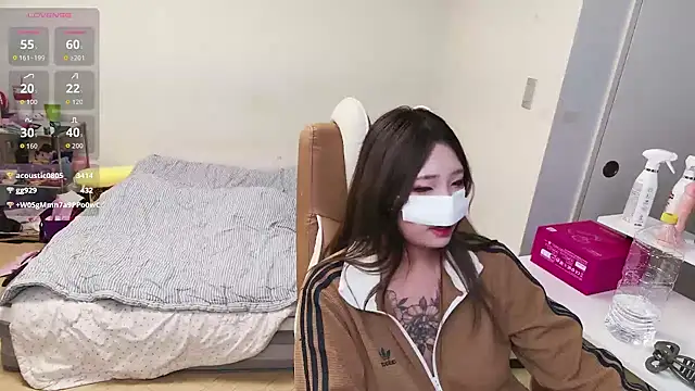 Milk_Sola live sex cam