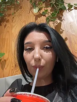 Tisha_Busty live sex cam