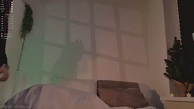 MichaellaMoon live sex cam