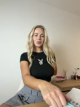 streetdoll live sex cam