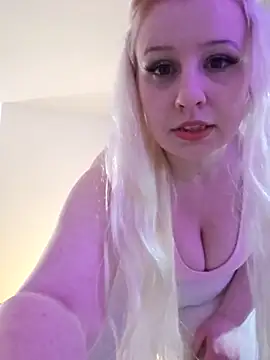 RaisingDaisy live sex cam