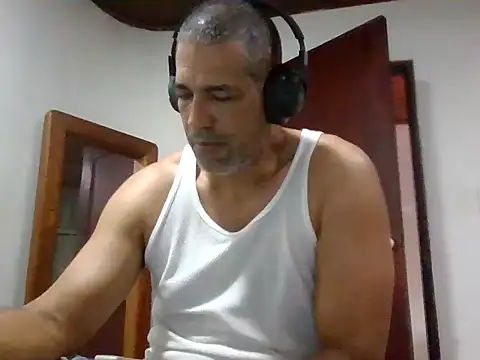 jackbigcock11 live sex cam