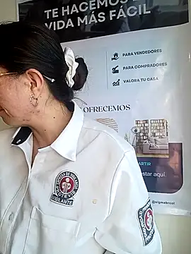 Valentina--1 live sex cam