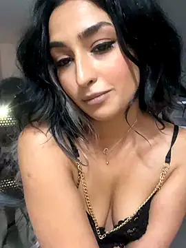 Mia_spicyy live sex cam