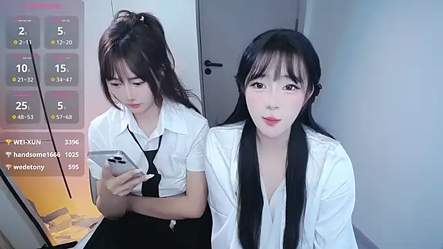 Follyise live sex cam