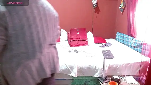 Sasharosee2 live sex cam