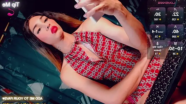 CharlotteBigCock live sex cam