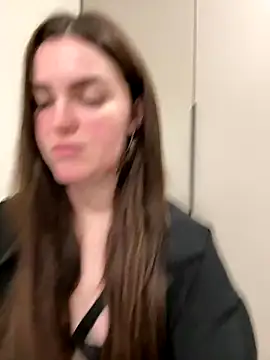 Karolina_llove live sex cam