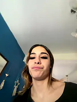 Babylovetierna1 live sex cam