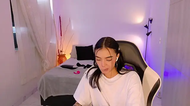 AnabelWolf live sex cam