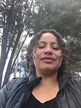 Yaya_watson live sex cam