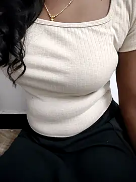 Tamilmallu-duskygirl03 live sex cam