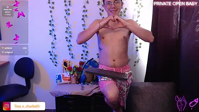 Tina_4_Charlie live sex cam