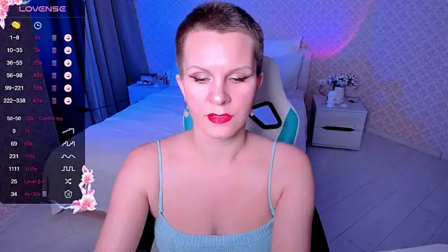 Louisa_Bay live sex cam