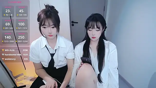 Follyise live sex cam