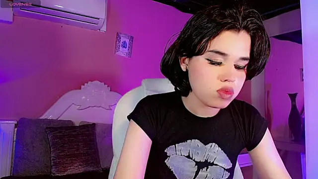 ClaudiaSophia live sex cam