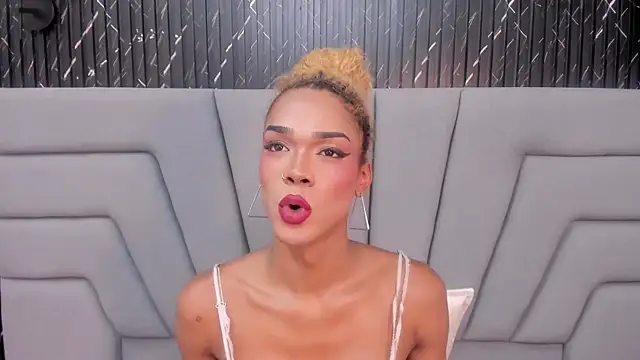 NaomiSteward live sex cam