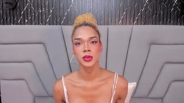 NaomiSteward live sex cam