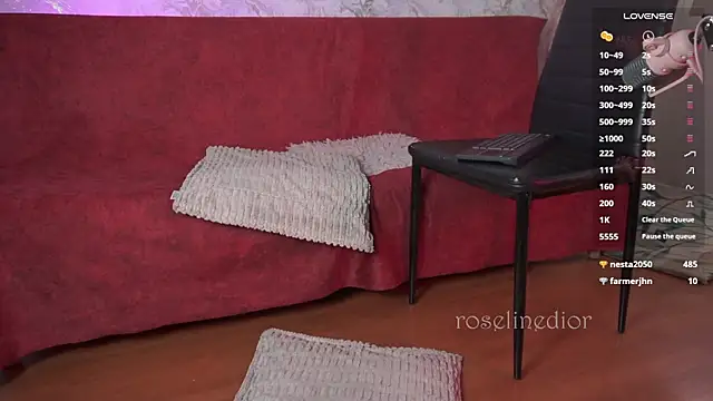 roselinedior live sex cam