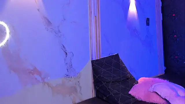 Aron_and_molly live sex cam