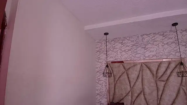 Queen_perla_ live sex cam