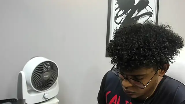 boylittle19cm live sex cam