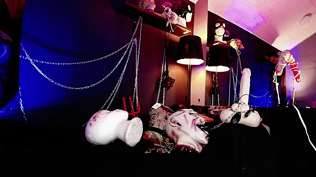 MorganaCrowley live sex cam