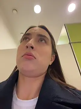 Holly_Play live sex cam