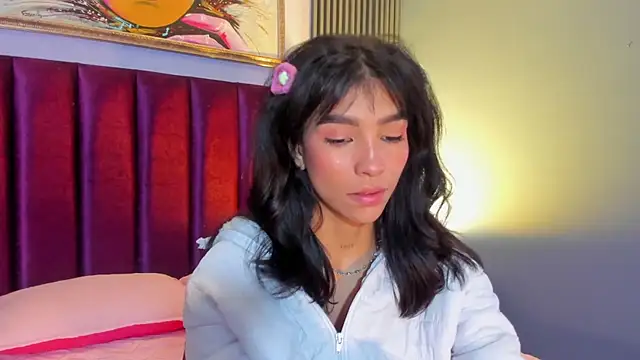 LauraAristizabal live sex cam