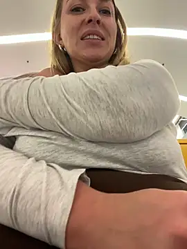 Sweet___Emily live sex cam