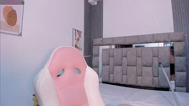 zulyjones live sex cam