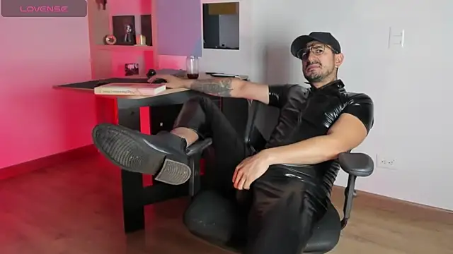 pablo-rincon95 live sex cam