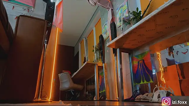 izi-fox live sex cam