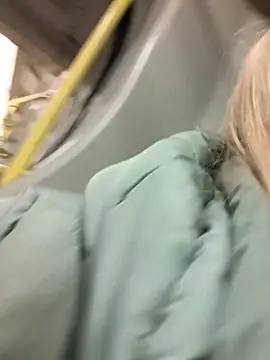 Sexybiene969 live sex cam