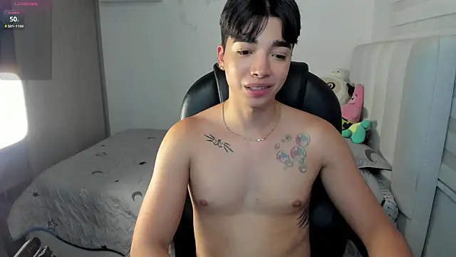 santy7v7 live sex cam