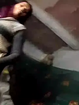 Rxpriya live sex cam