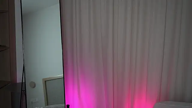 Peachxlush live sex cam