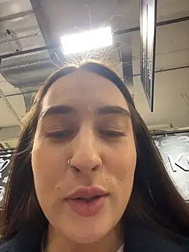 Holly_Play live sex cam