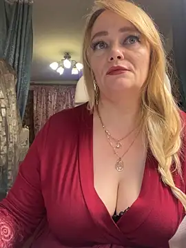 Sweet-blonde live sex cam